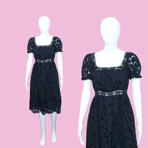 Y2K. ANNA SUI Black Lace Peek A Boo Waist Puff Sleeve Dress W/Crochet Trim. XS-S